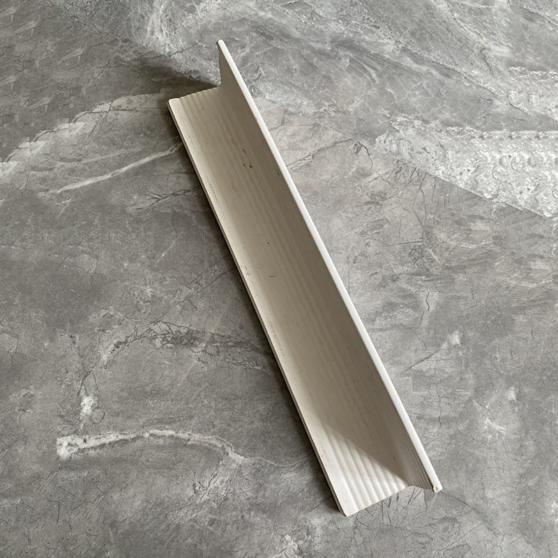 Resistente ULTRAVIOLETA del ajuste del borde de la pared de los guardias de esquina de la pared del PVC del diseño gráfico