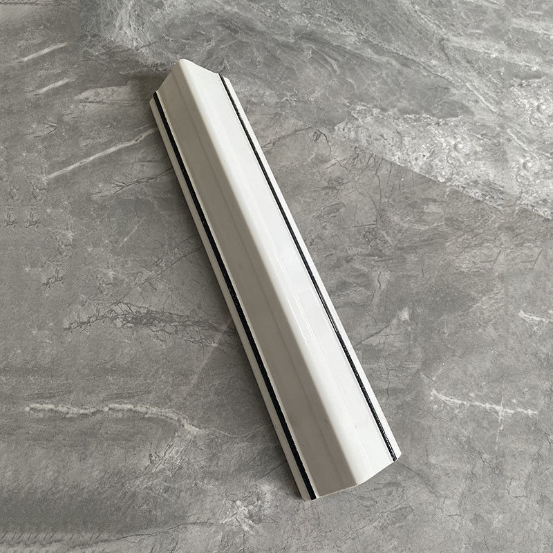 Resistente ULTRAVIOLETA del ajuste del borde de la pared de los guardias de esquina de la pared del PVC del diseño gráfico